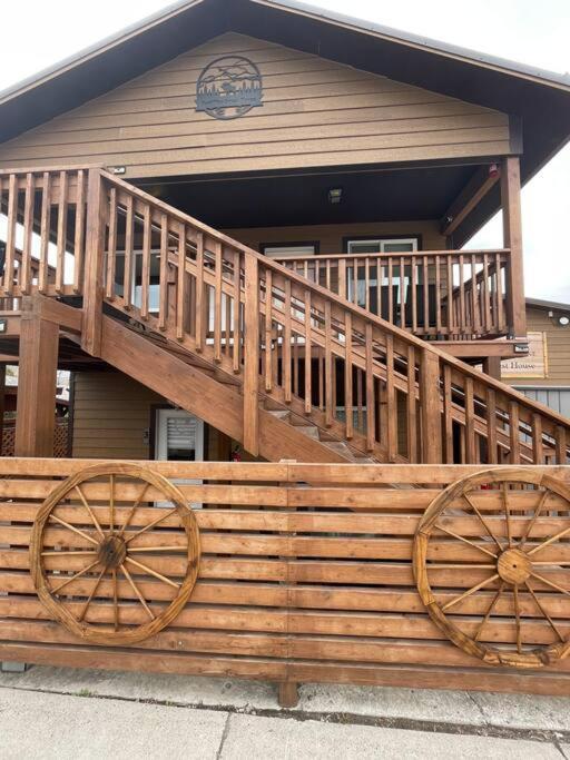 Parkway Yellowstone Guest House #7 Gardiner Esterno foto