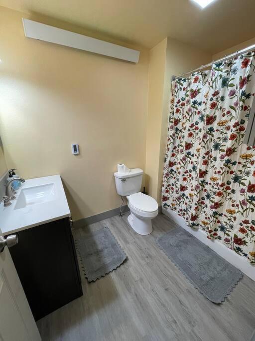 Parkway Yellowstone Guest House #7 Gardiner Esterno foto